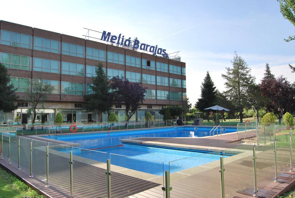 Melia Barajas Hotel Madrid Exterior foto